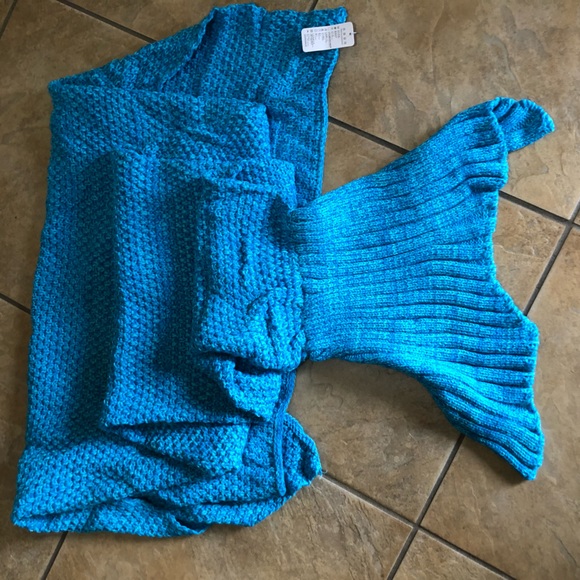 Mermaid Blanket NWT - Picture 3 of 6